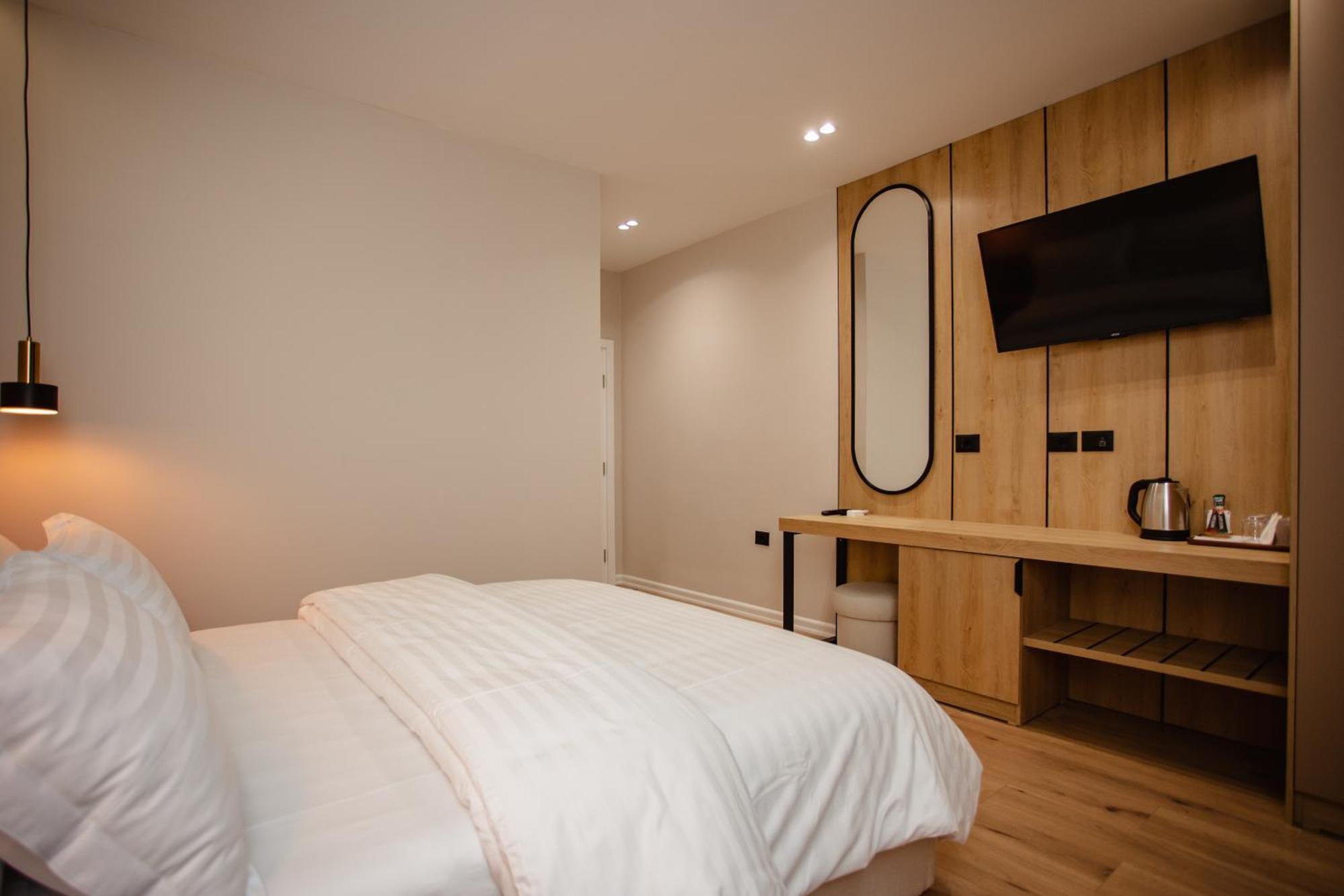Oro Inn Hotel Shkodra Kültér fotó