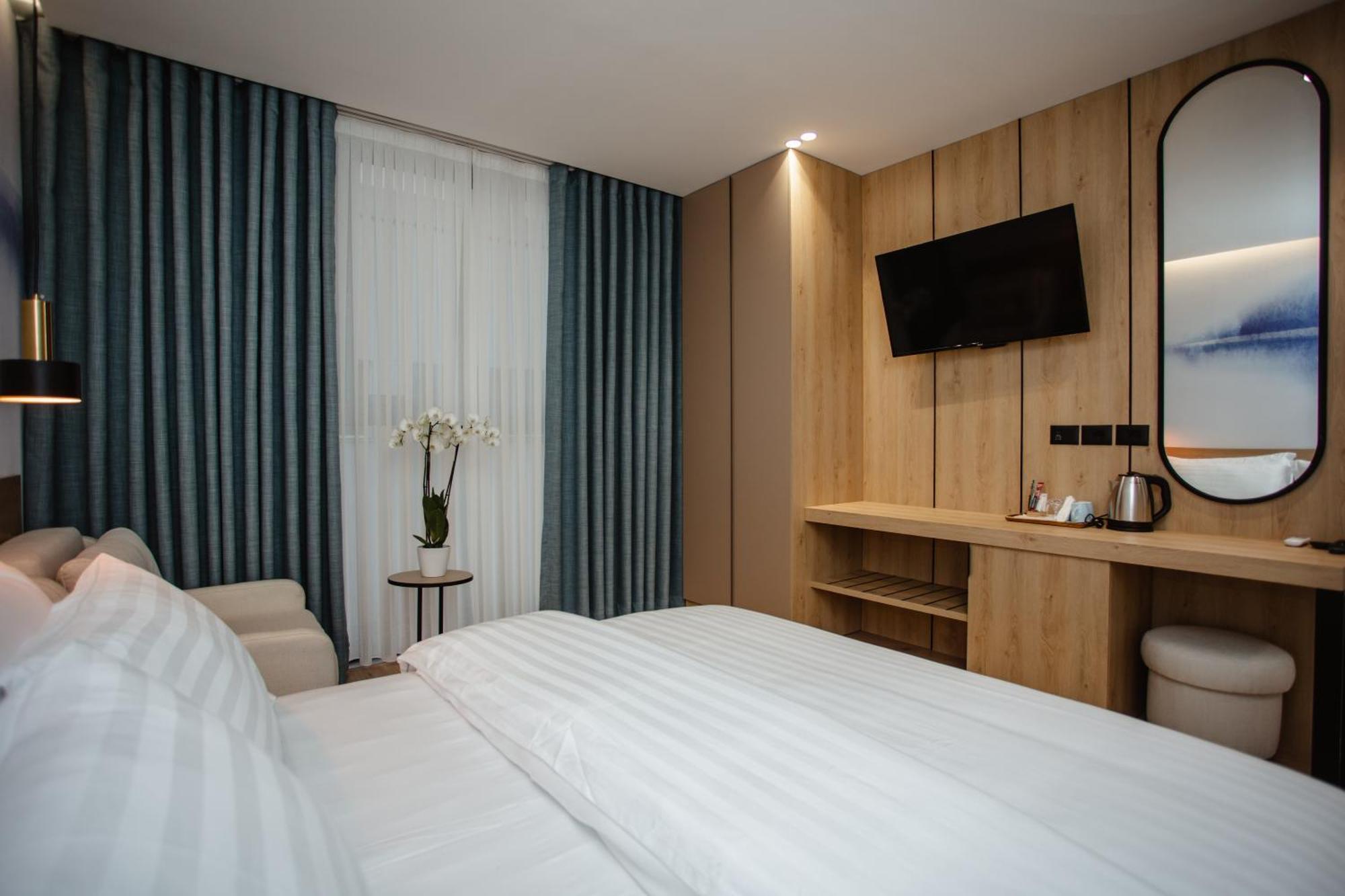 Oro Inn Hotel Shkodra Kültér fotó