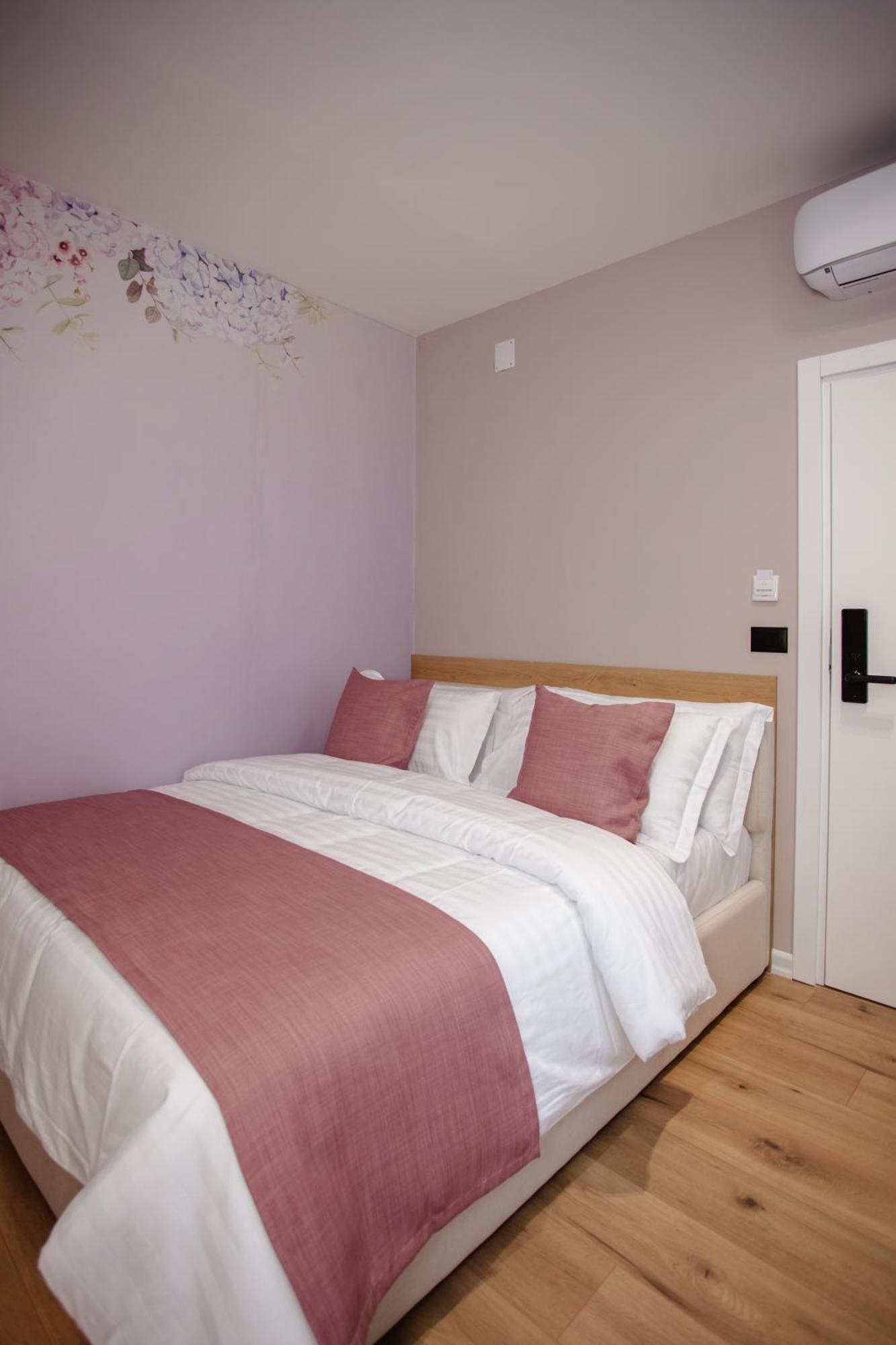 Oro Inn Hotel Shkodra Kültér fotó
